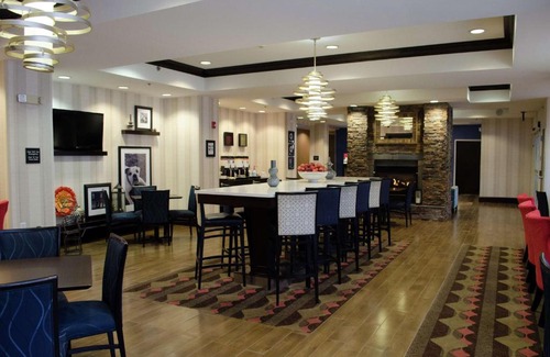 Thomson Hotel | Hampton Inn Thomson