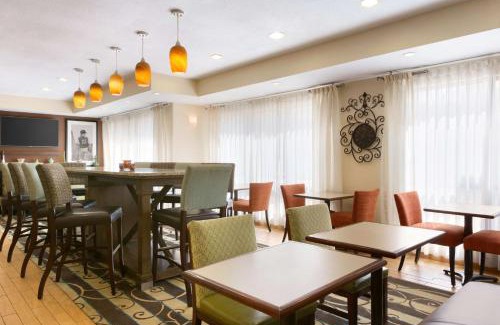 Zanesville Hotel | Hampton Inn Zanesville