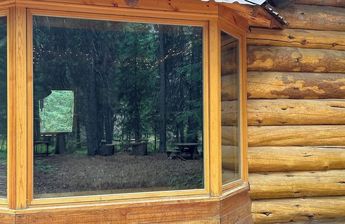 Bend Cabin | Handbuilt Cabin in Bend near Tumalo Falls