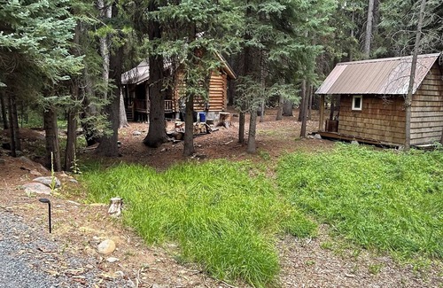 Bend Cabin | Handbuilt Cabin in Bend near Tumalo Falls