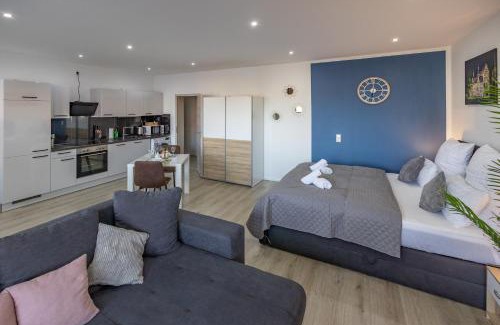 Wolfsburg Apartment | HANNIBAL - Design Studio-Apartment Jasmin 8, Parkplatz, Küche, HighSpeed-WLAN