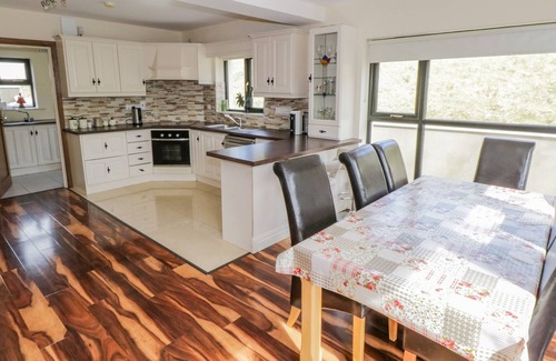 Ballymote Cottage | Hannon's Country Farmhouse
