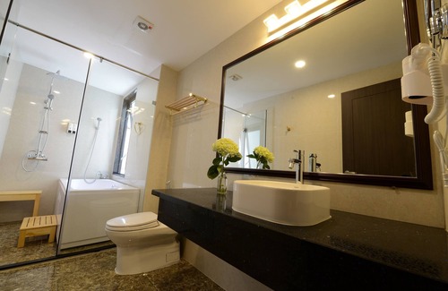 French Quarter Hotel | Hanoi Emerald Waters Hotel & Spa