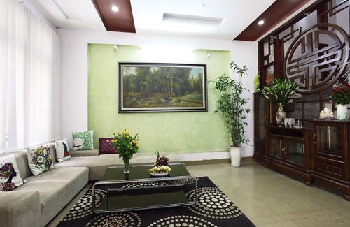 Tay Ho House | Hanoi Friendly House - Superior room - Queensize Bed