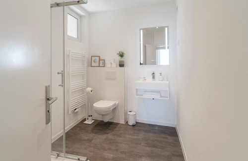 Bahnhofsvorstadt Apartment | Hanse Appartements - Central apartment for up to 10 people