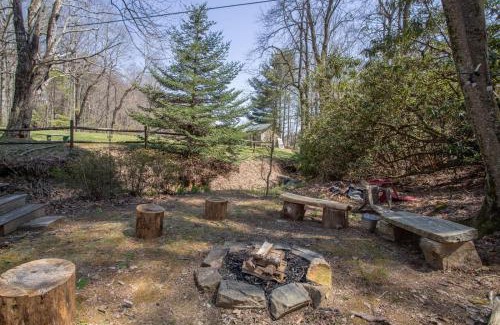 Apple Ridge House | Happy Apple
