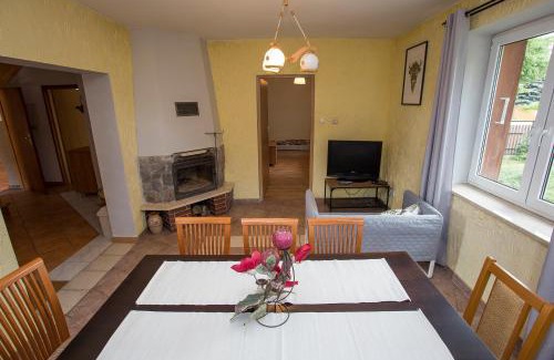 Bialowieza House | Happy Bison - A 5 Bedroom House With A Garden
