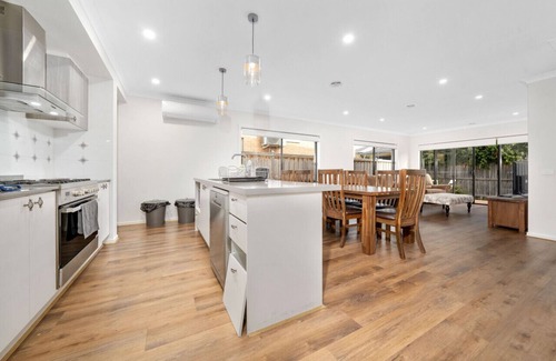 Berwick Villa | Happy Cozy Convenient 4BR, Breezy, Near Mall, Park