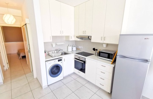 Larnaca District Apartment | Happy Day Dreamer Apartments - Coral Beach Suite