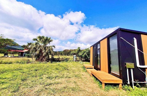 Manzhou Cabin | Happy Farmer House 1 by Tiny Away (快樂農家之家1)