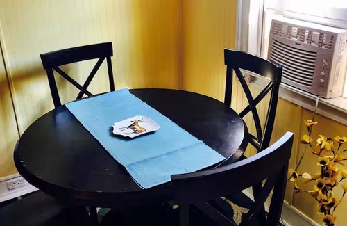 Biglerville Other | Happy Hen Loft minutes from Gettysburg sleeps 8