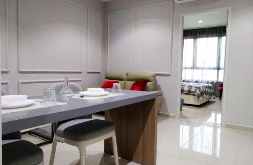 Shah Alam Apartment | Happy Holiday,I-Soho, I-City, Shah Alam ,Free Wifi & Parking