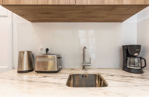 Santo Estevao Apartment | Happy home in real Alfama