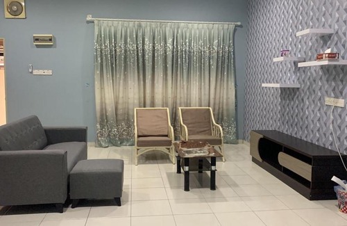 Taman Hijau House | Happy homestay sitiawan