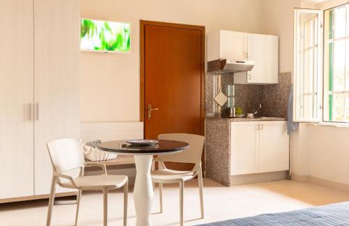Saline Sadun Apartment | Happy Sea Home - monolocale sul mare con piscina