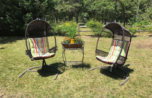 West Chatham House | Happy Yellow House - Family and pet-friendly; walkable to Ridgevale Beach