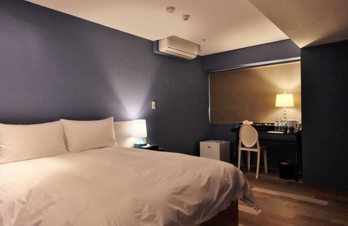 Central District Apartment | HappyInn Double near TaichungSTN