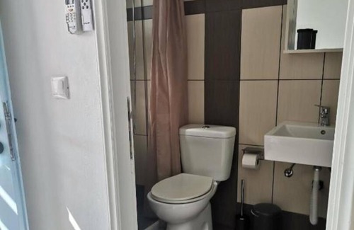 Schoinousa House | Harama Hotel - Deluxe triple room with sea view