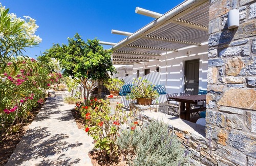 Schoinousa House | Harama Hotel - Studio with Ocean view