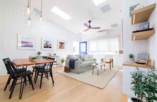 West Newport House | Harbor Lookout - Luxury Beach Home with Coastal Views - Walk to everything!