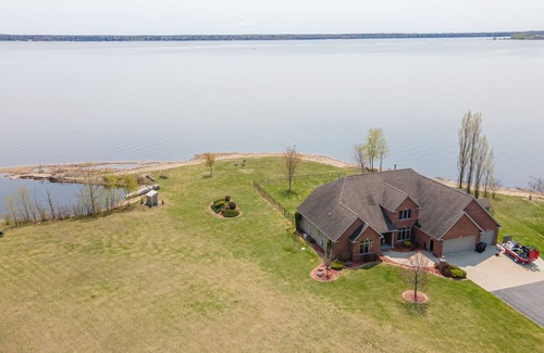 Gladstone House | Harbor Point RetreatnFamily-sized, Lakefront Retreat Home! Fenced-in backyard!