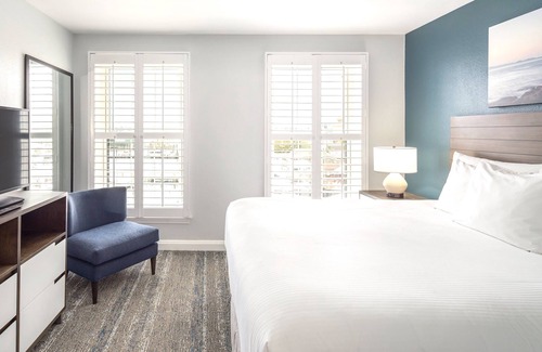 Yachting Village Resort | Harbor-side, Wyndham Onshore Ocean View!