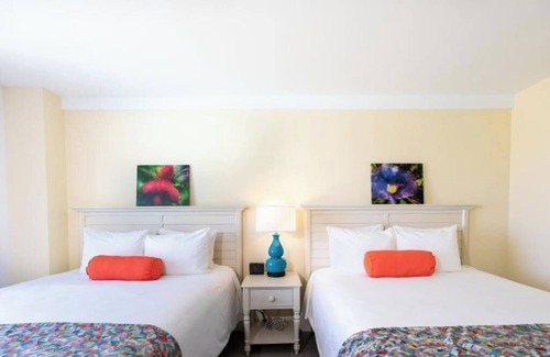 Christiansted Hotel | Harbor View 4-Room Stay | 8 Queen Beds | Perfect for Groups or Family Gatherings
