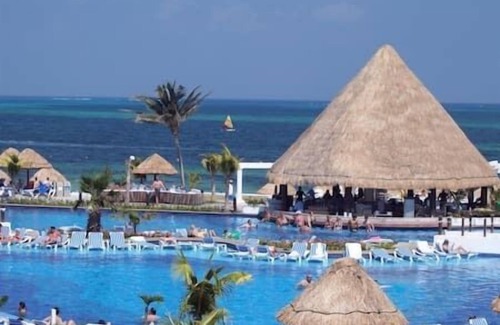 Paradise Island Resort | Harborside Beachfront Resort & Spa Atlantis, Meal Plans Optional