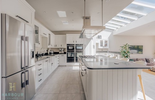 Canford Cliffs Villa | Harbour Escapes Magnificent 8 Bed House With Garden & Pool & Close to Beaches