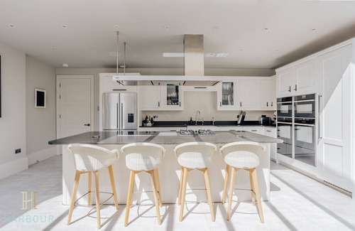 Canford Cliffs Villa | Harbour Escapes Magnificent 8 Bed House With Garden & Pool & Close to Beaches