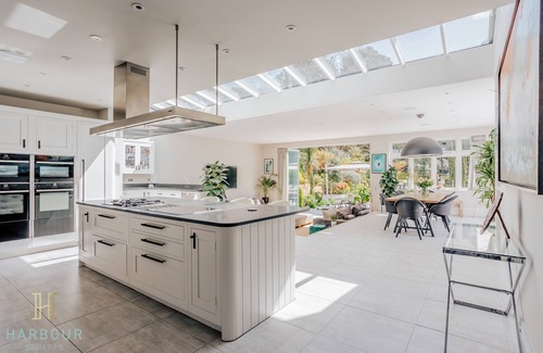 Canford Cliffs Villa | Harbour Escapes Magnificent 8 Bed House With Garden & Pool & Close to Beaches