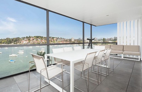 Darling Point Apartment | HARBOUR FRONT SINGLE LEVEL APARTMENT