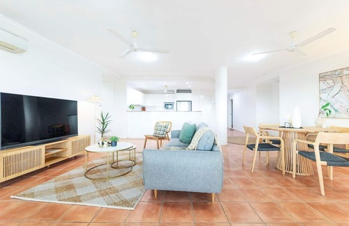 Darwin City Centre Apartment | Harbour Haven A Parkside CBD Address