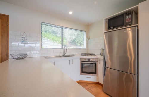 Akaroa House | Harbour Haven - Akaroa Holiday Home