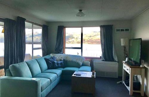 Ravensbourne House | Harbour Side Views