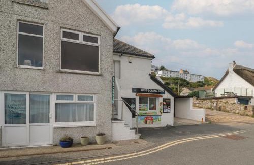 Sennen Cove Apartment | Harbour Studio