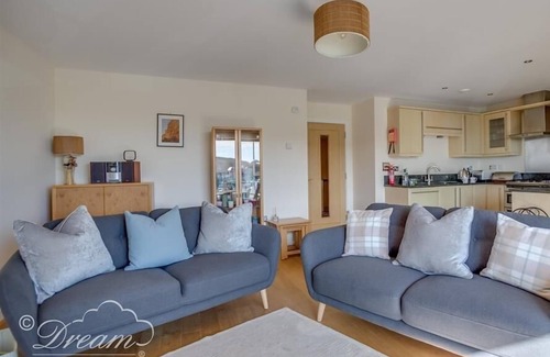 West Bay Cottage | HARBOUR VIEW APARTMENT in West Bay