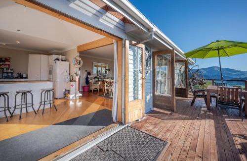 Akaroa House | Harbour Views - Akaroa Holiday Home