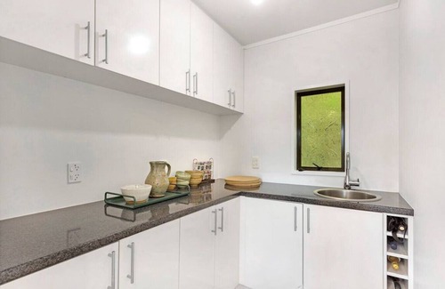 Dunedin House | Harbour Views- Gateway to the peninsula