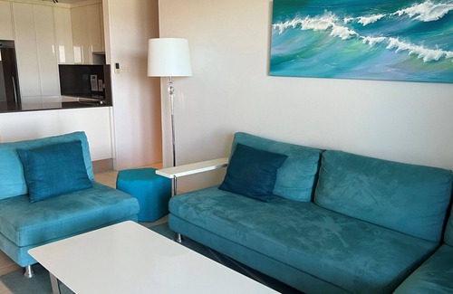 Soldiers Point Apartment | Harbourside, 5/3-7 Soldiers Point Road - ground floor waterfront unit