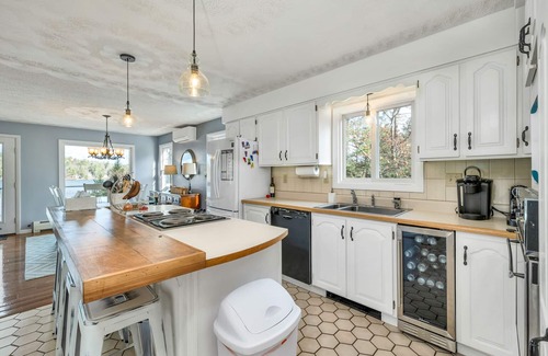 Alton Bay House | Hard to Find Winnipesaukee WF 24ft Dock