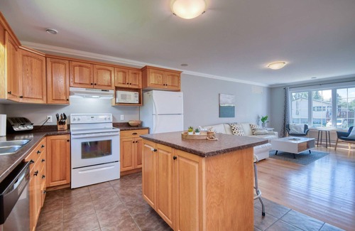 Pointe-du-Chene House | Hardys beach house