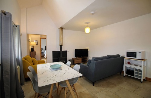 Louth Cottage | Hare Cottage, Covenham Holiday Cottages