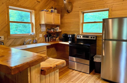 Grand Marais Cottage | Harju Rd Cottage In Family-Friendly Grand Marais, MI For Year Round Getaway!