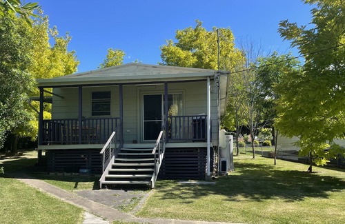 Talbingo House | Harlynns Cottage is a Neat and Tidy 3 Bedroom House in Talbingo