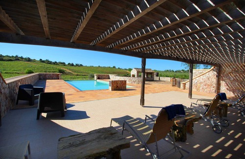 Estombar Apartment | Harmatao - Four Winds Apartments