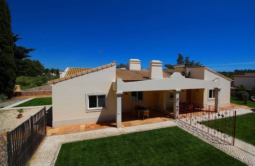 Estombar Apartment | Harmatao - Four Winds Apartments