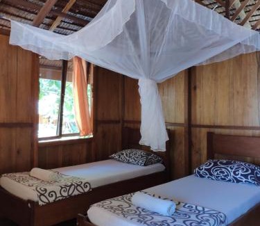 Pulau Kadidi Resort | Harmony Bay Resort and Dive Center