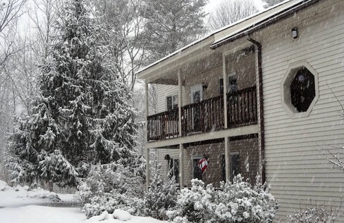 Center Conway Condo | Harmony Hideaway NH a tranquil retreat nestled on the Saco River.