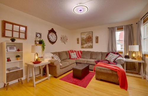 Harmony House | Harmony Home with Fire Pit 5 Mi to Niagara Cave!